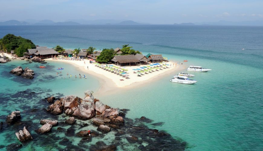 Maiton & Khai Island ( Khai nok, Khai nui ) (Private speedboat charter 35PAX) : 2 Engine